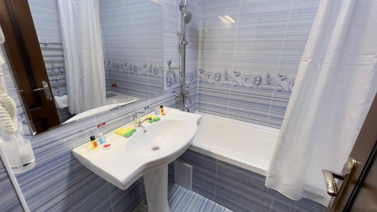 Hotel Asia Bukhara Eksteriør bilde